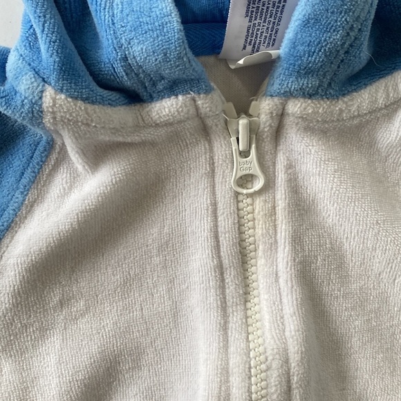 Baby Gap blue and white velour track suit 0-3 months - Picture 6 of 10